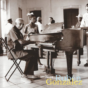 La Engañadora Ruben Gonzalez | Album Cover